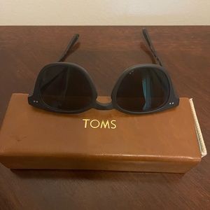 TOMS prescription  sunglasses